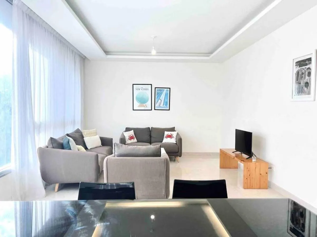Modern 3Br Apt Next To Hotel Dieu Beyrut Daire