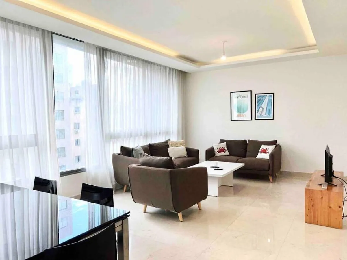 Modern 3Br Apt Next To Hotel Dieu Beirut